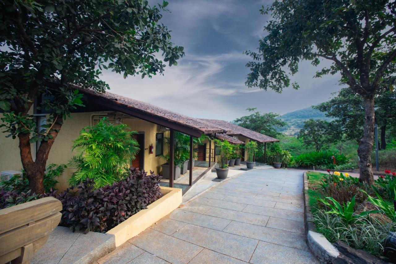Encore A Boutique Resort Mulshi Екстер'єр фото