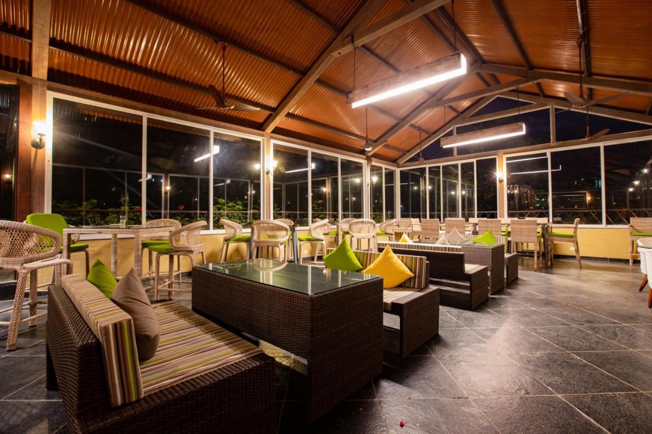 Encore A Boutique Resort Mulshi Екстер'єр фото